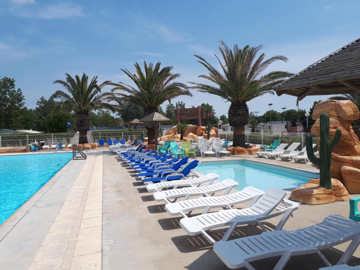 Vias-Plage Camping Les Salisses Quality Holidays エクステリア 写真